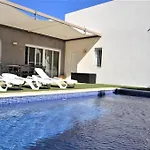 Fim Uno Nyaraló *